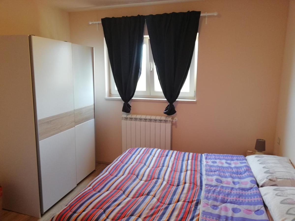 Apartman Nikola Ladrovici Zewnętrze zdjęcie