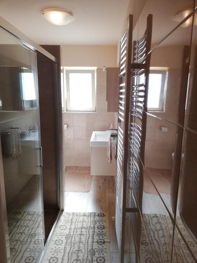 Apartman Nikola Ladrovici Zewnętrze zdjęcie