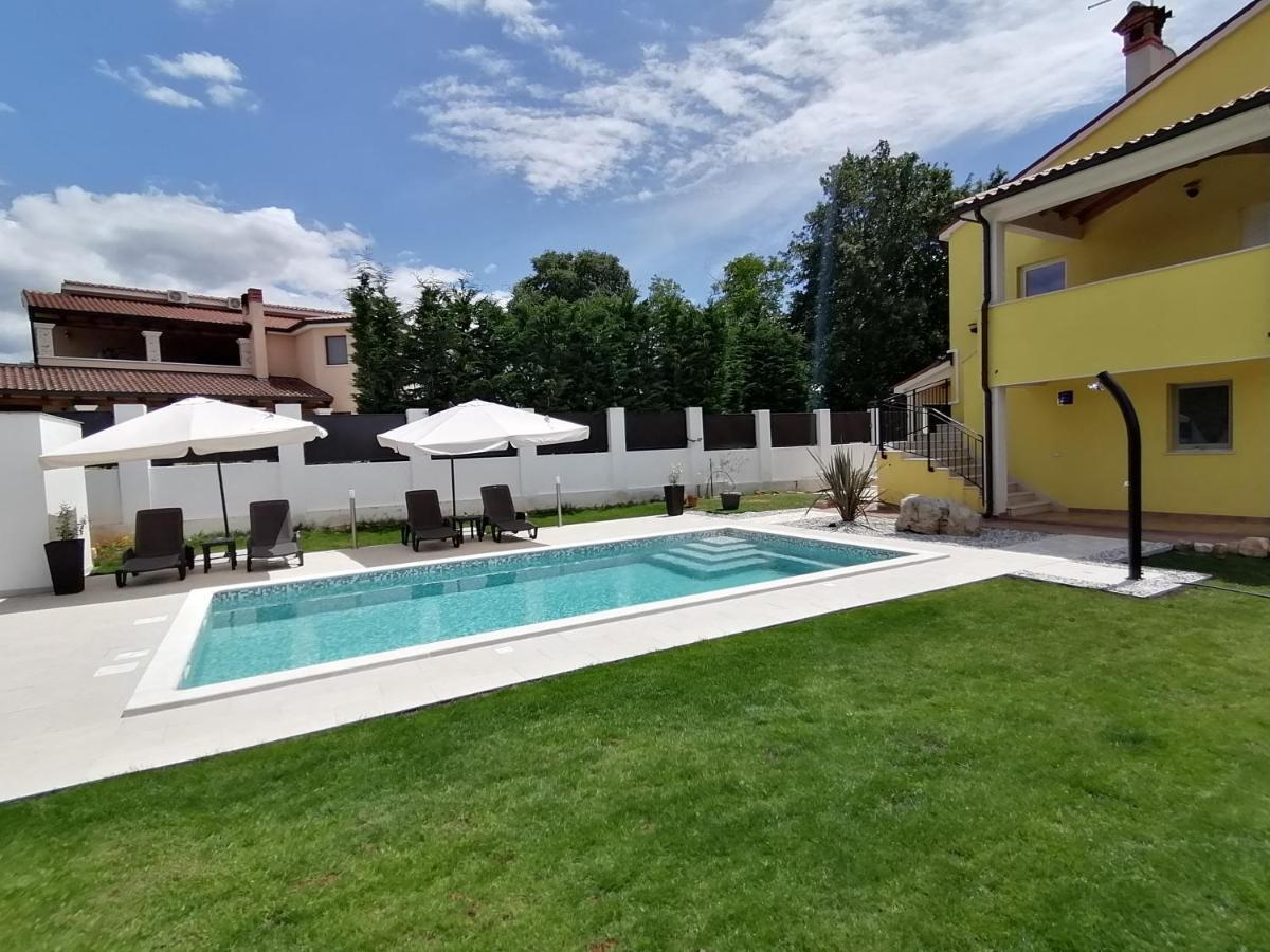 Apartman Nikola Ladrovici Zewnętrze zdjęcie